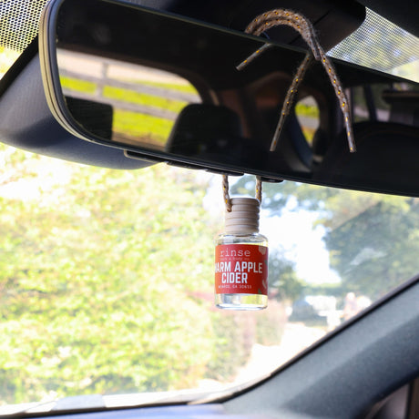 Warm Apple Cider natural car air freshener from Rinse - essential oil diffuser - detail view