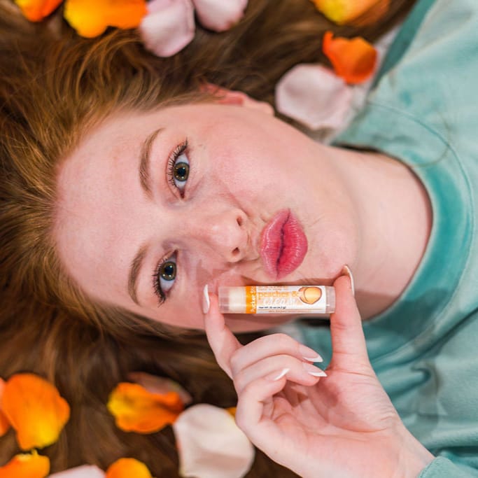Rinse Peaches Cream natural lip balm - long-lasting moisture - detail view