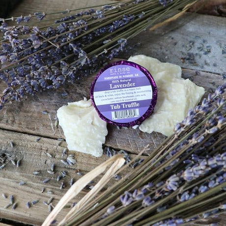 Lavender bath bomb from Rinse - cocoa butter infused - detail view