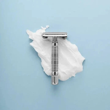 Rinse R1 Razor - softens facial hair - back label