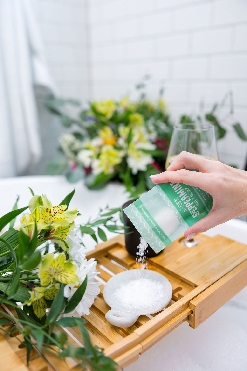 Speppermint Soaking Salts — packshot
