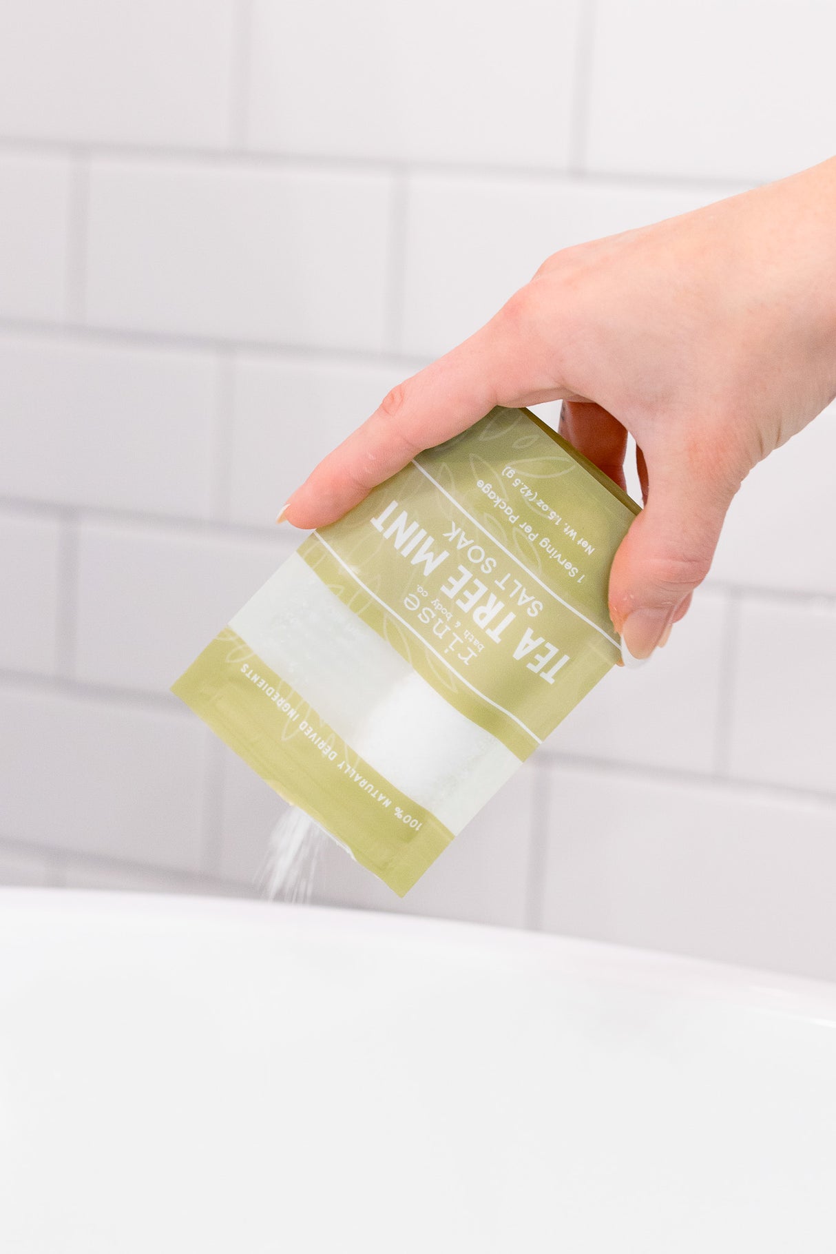 Tea Tree Mint Bath Salts — packshot