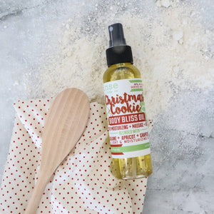Rinse Christmas Cookie natural body oil - lightweight moisture that absorbs fast - detail view
