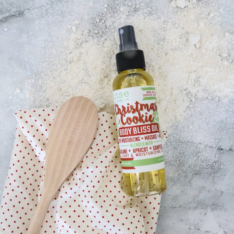 Rinse Christmas Cookie natural body oil - lightweight moisture that absorbs fast - detail view